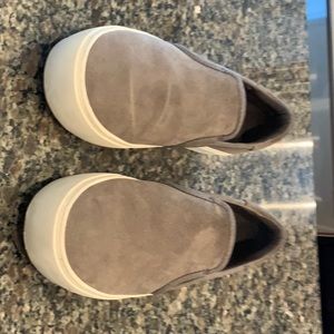 Ugg women’s shoes
